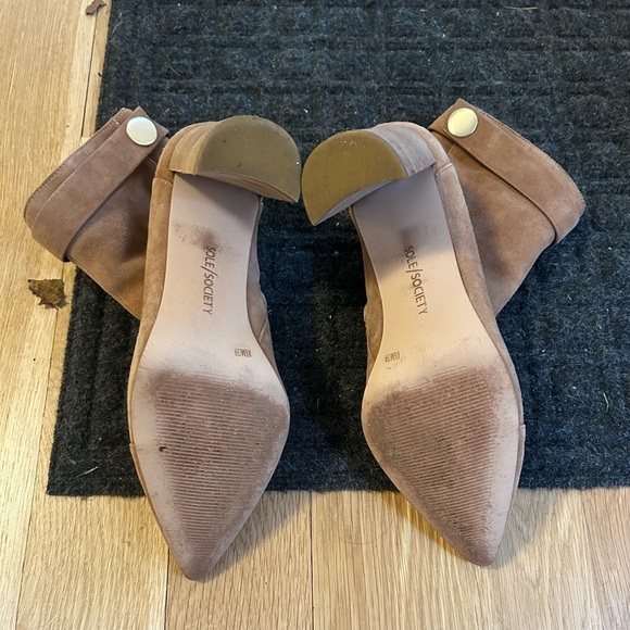 Heeled booties - Picture 3 of 6